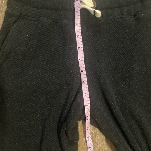 Faherty Legend™ Jogger & Hoodie Set in Black - Picture 9 of 10